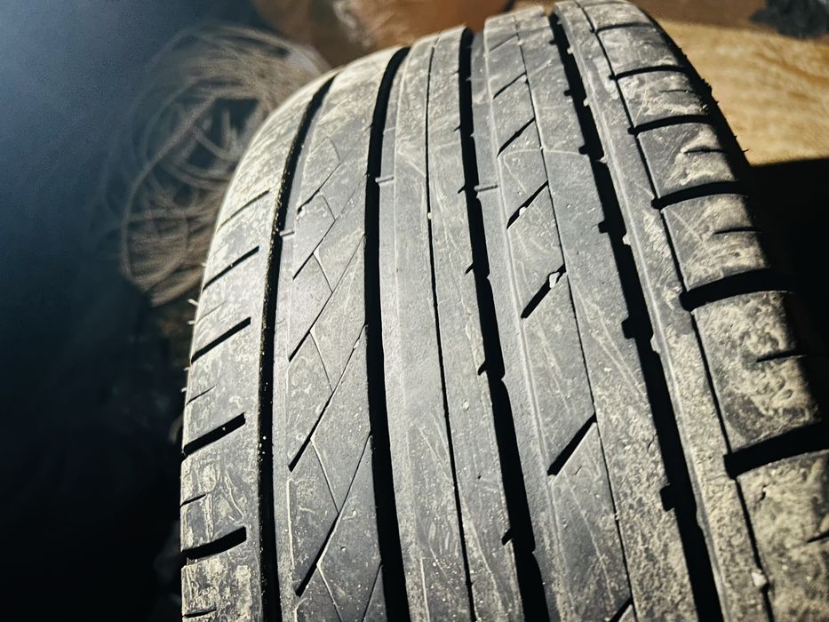 Продам шины 215/55/17 в сборе 4шт