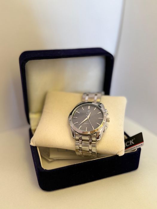 Сағаттар сатыладыго, әдемі сағаттар RICH бренд