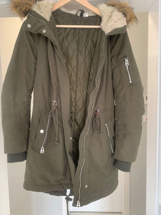 Ватирано яке парка с качулка H&M