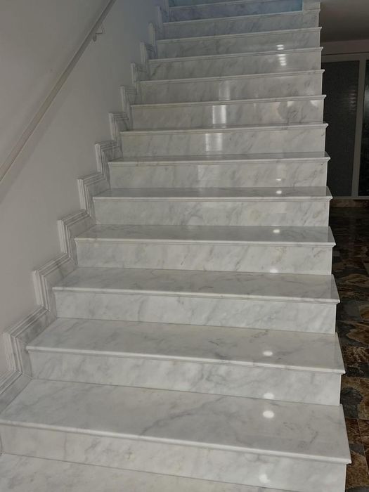 Гранит травертин мрамор подоконник