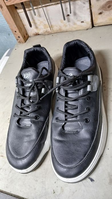 Продам мужские кроссовки  (кеды)