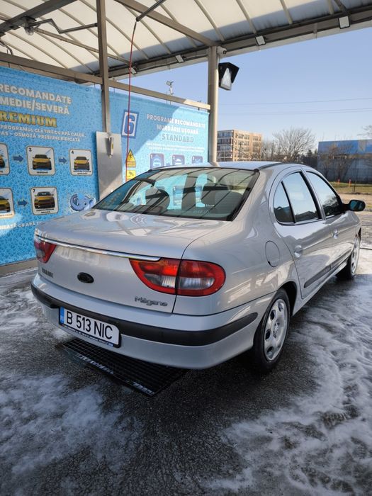 Vand / schimb Renault Megane classic 1.6 16v 107cai 49.000km