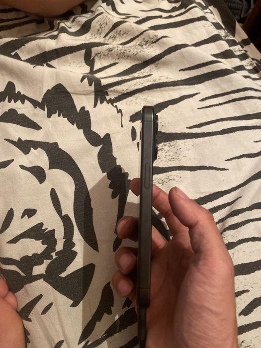 Продам 15 про iphone pro