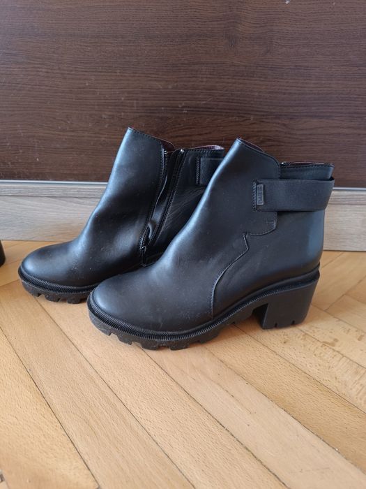 Дамско палто AMISU