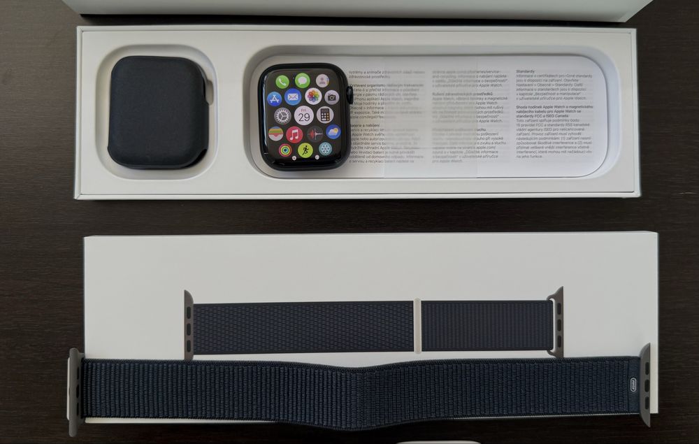 Смарт часовник Apple Watch 9, 45 мм, Midnight Aluminium Case