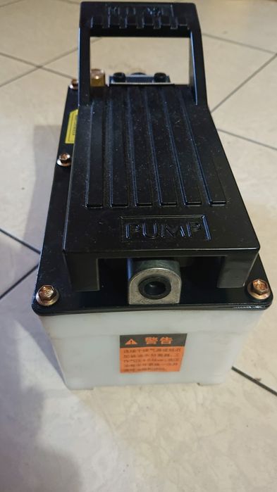 Пневмогидравлический насос высокого давления