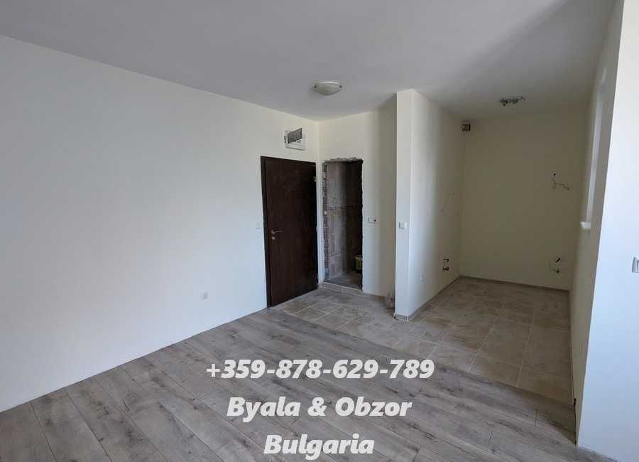 Продава се Едностаен апартамент в Бяла - 35 кв.м за 1100 €/кв.м - Снимка #3