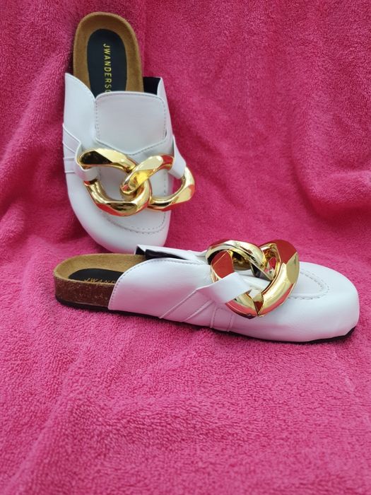 Обув осенни акция