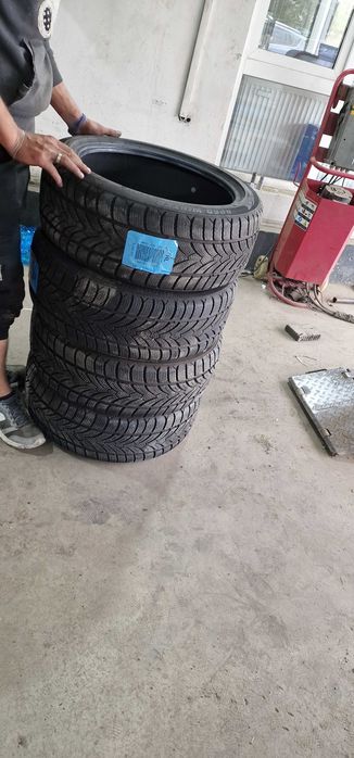 Vand cauciucuri m.s un sezon au fost folosite pe Germania