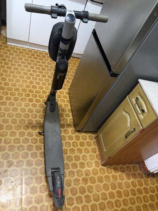 Продам электросамокат