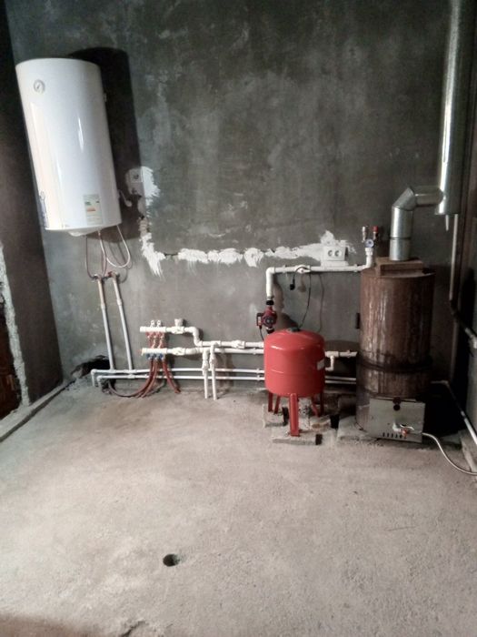 СРОЧНО уй участка сотилади