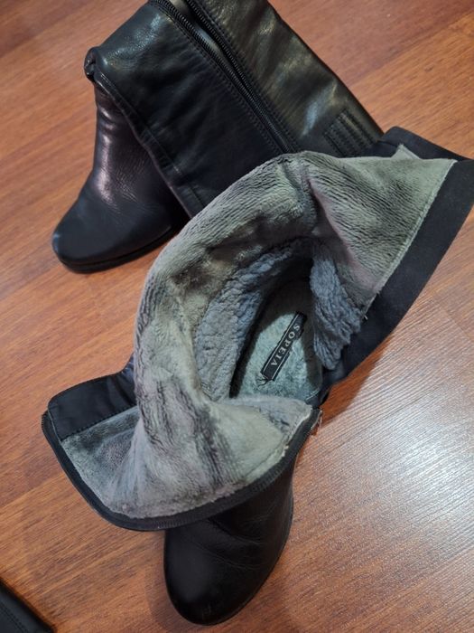 Красивые Кожанный сапоги