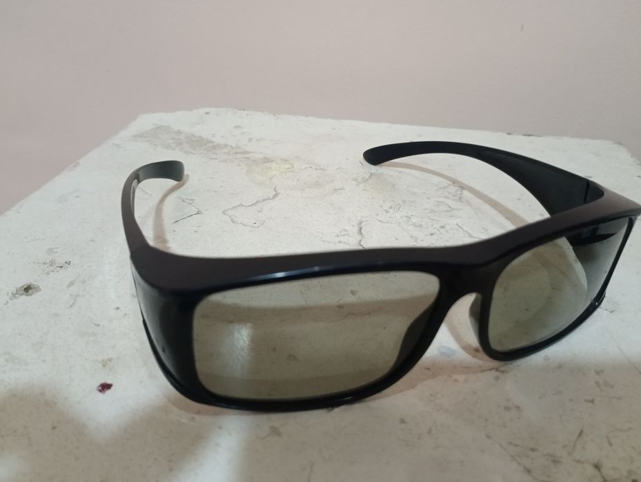 Мужские очки почти янги оригинал оладиганлар телефон килилар нархини к