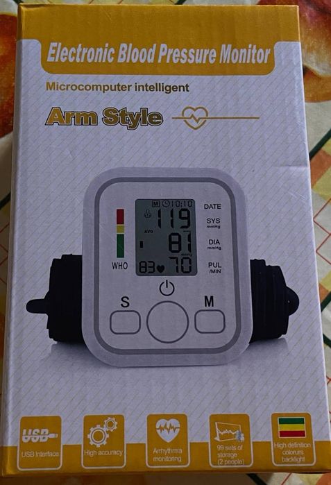 Автоматический электронный тонометр для измерения давления