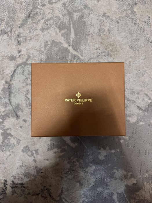 Продавам часовник Patek Philippe Aquanaut 5167A Black Dial. Работи перфетно! БЕЗ БАРТЕРИ!
