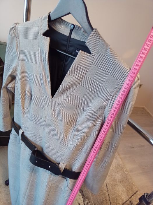 Рокля със естествен колан Karen Millen