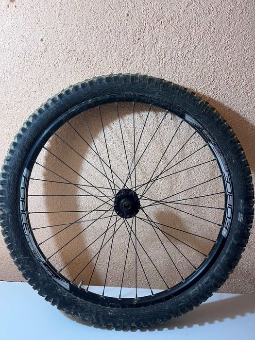 Vând rockrider pe piese