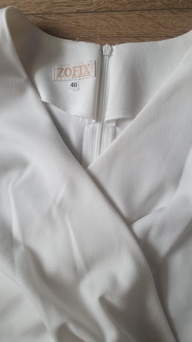 Rochie alba de eveniment marimea 40