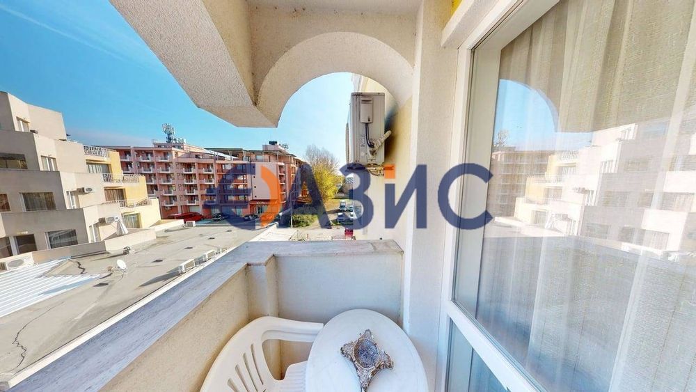 Продава се Двустаен апартамент в к.к. Слънчев бряг - 63 кв.м за 963 €/кв.м - Снимка #12