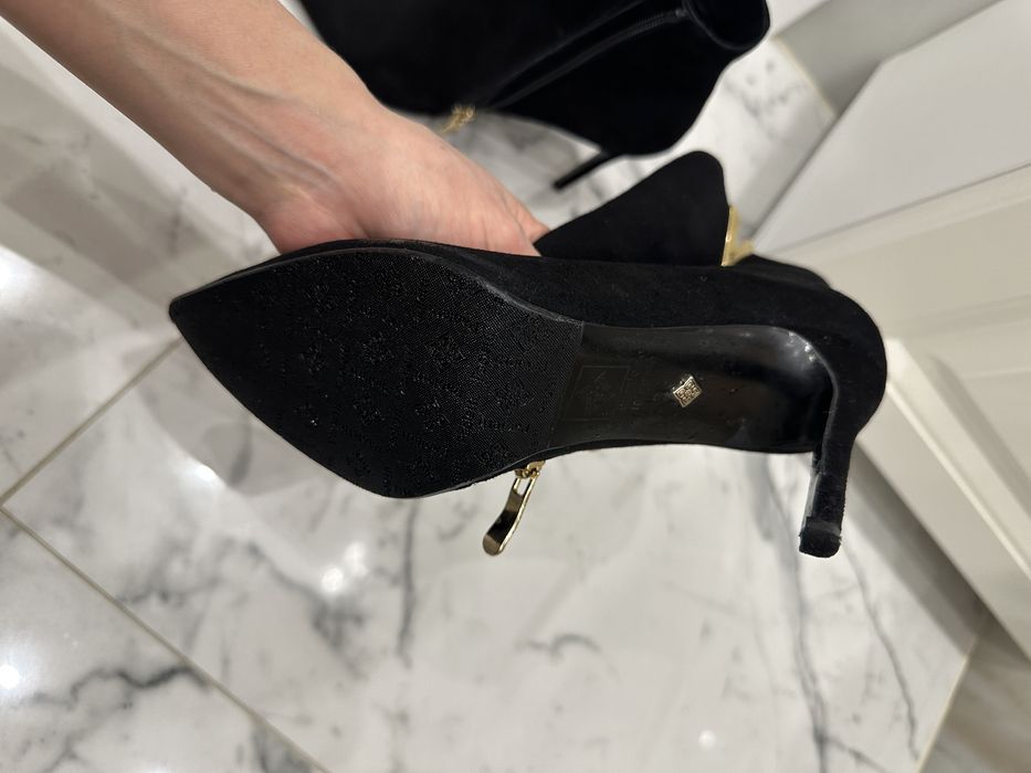 Замшевые ботильоны 36 размер