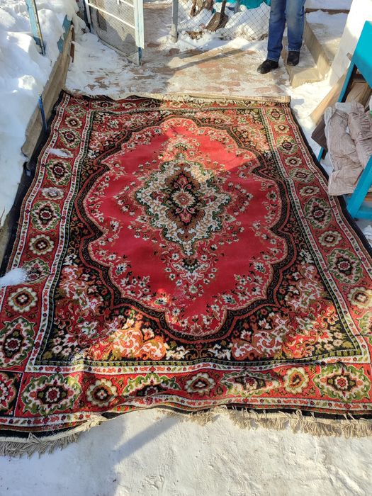 Продам ковер ,палас и дорожку