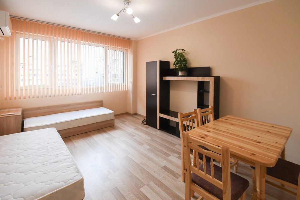 Дава се под наем Двустаен апартамент в София, Дружба 1 - 51 кв.м за 348.84 € - Снимка #1