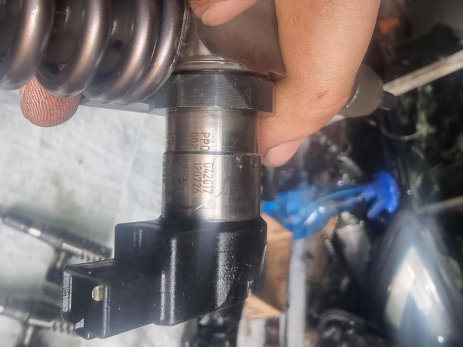 Injectoare Continental Volkswagen 2.0 tdi BKP 140 cp 073S