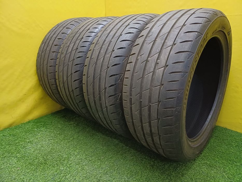 Шины 255/45 R18 Bridgestone комплект.