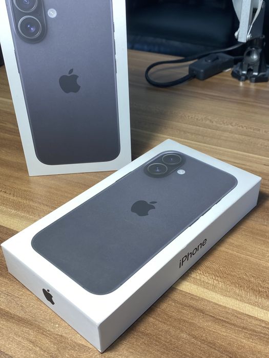iPhone 16•128 GB • Black
