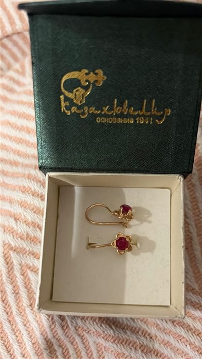 Золотые серьги советские винтажные с рубинами