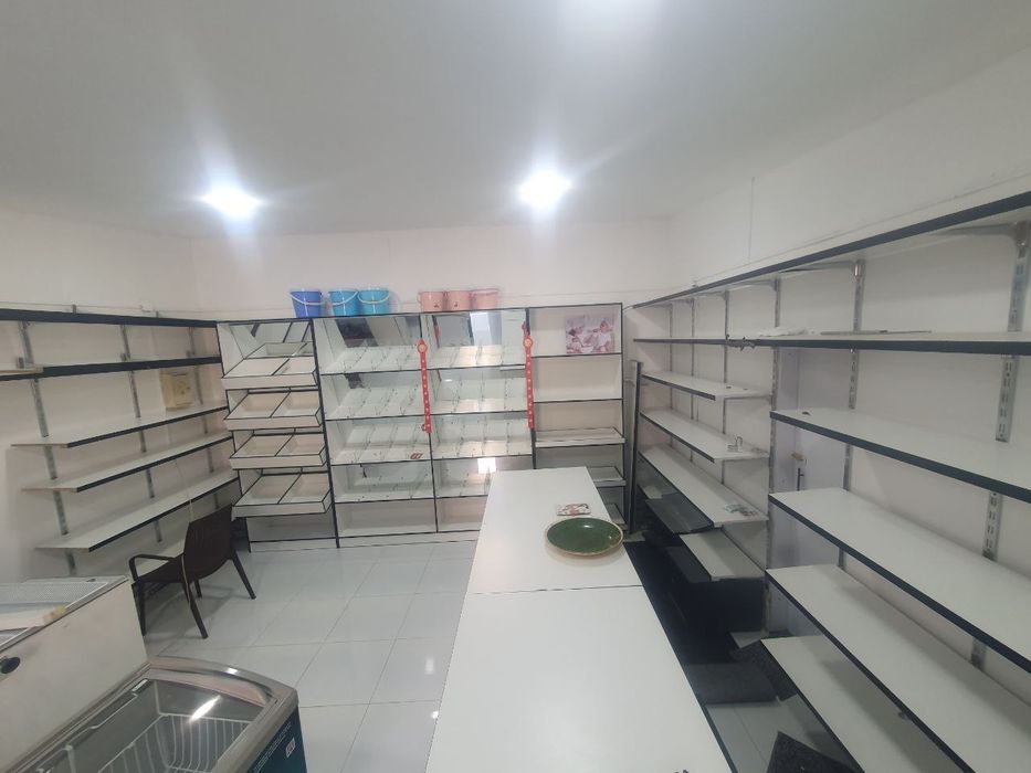 Есть гарантия мебель