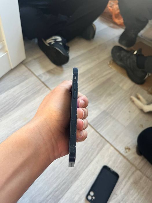 Продам айфон 11 без каробки