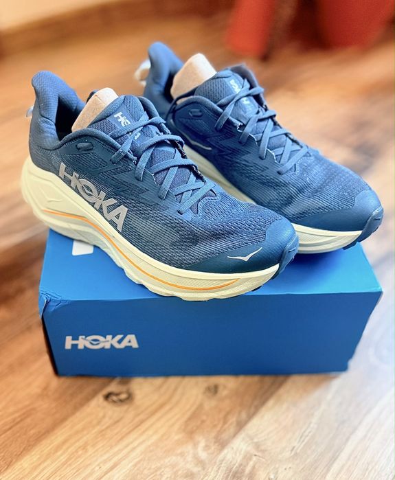 HOKA M Challenger 8 WIDE