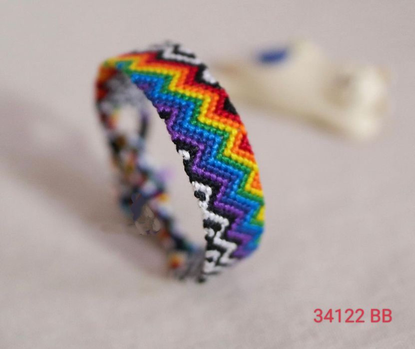 Ръчно плетена Friendship Bracelets