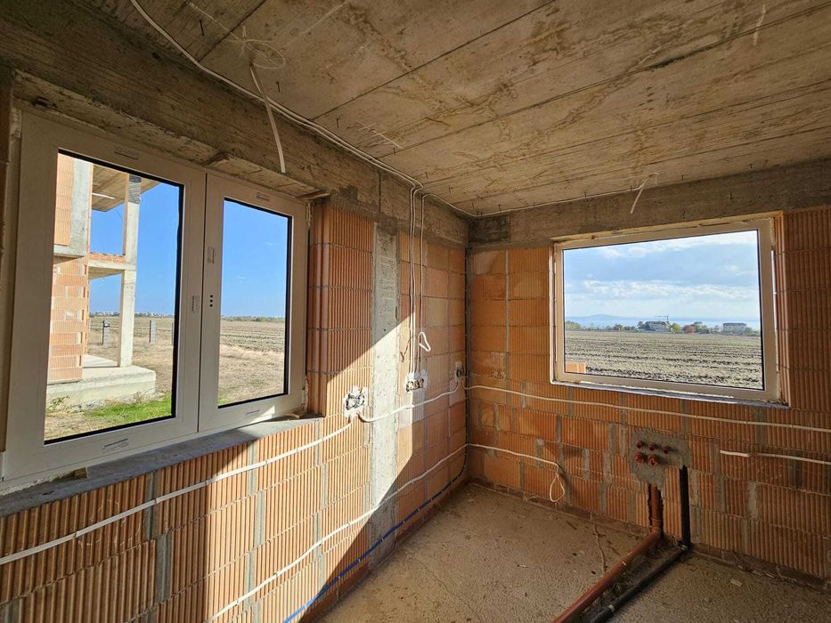 Продава се Къща в Бургас, Сарафово - 356 кв.м за 773 €/кв.м - Снимка #3