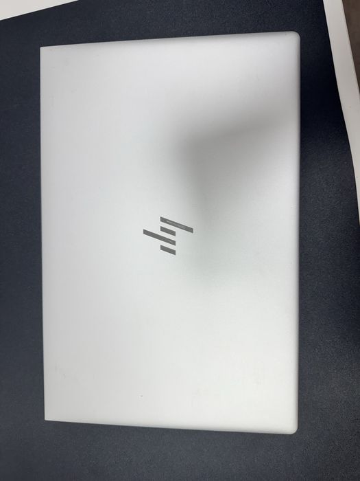 HP EliteBook 830 G8