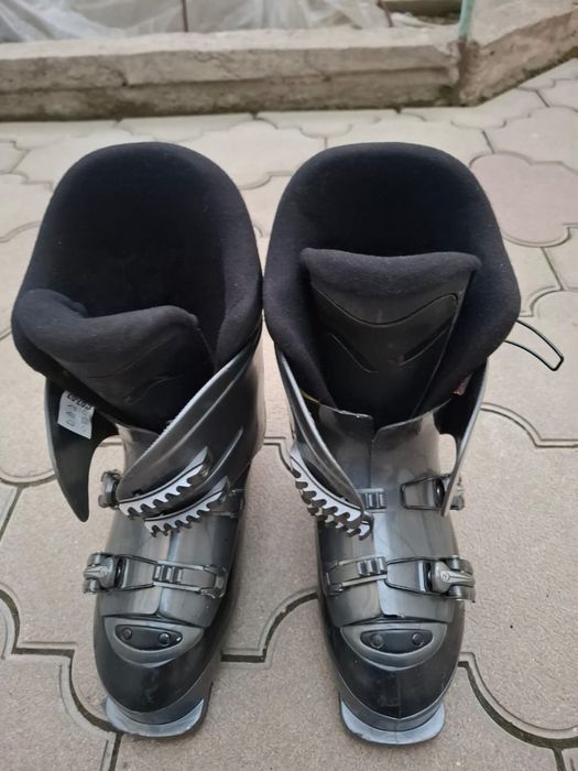 Лыжные ботинки - размеры 305 и 332