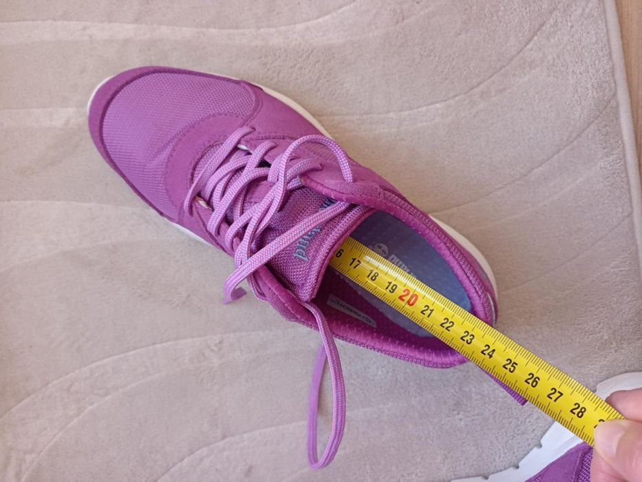 Продавам  маратонки Timberland