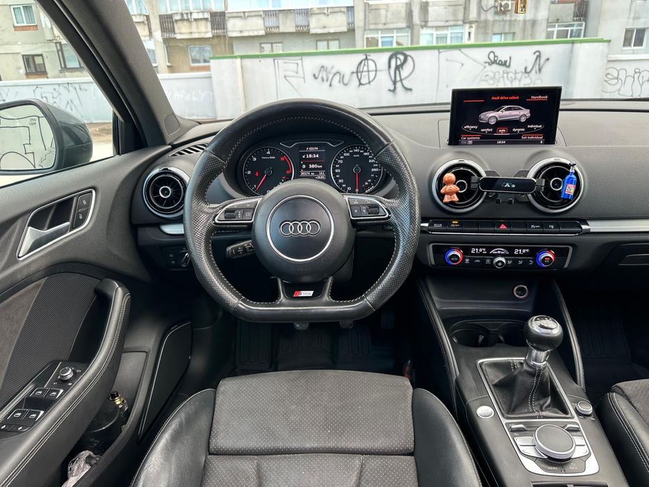 Audi A3 Limuzină 2.0 TDI 150 CP – S line – 2015