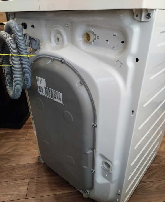 Пералня Еlectrolux на части, може и цялата. Модел :EWF1287HDW