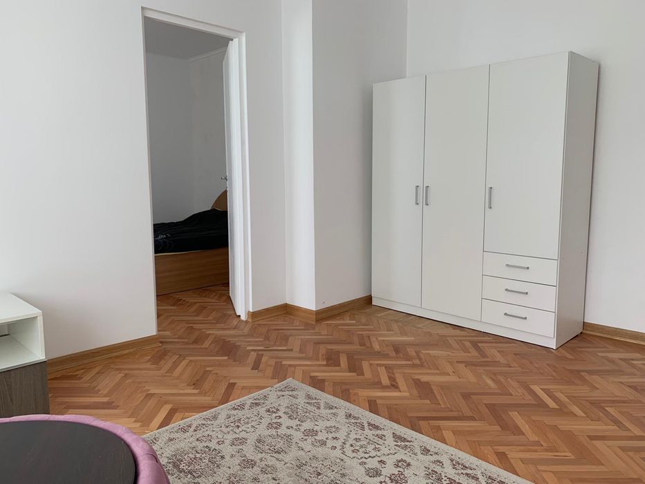 Vand apartament 2 camere strada Traian
