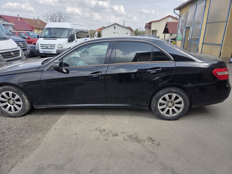 Mercedes Benz E class pentru piese E200