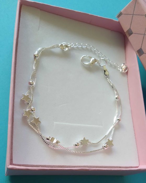 Нова, сребърна гривна. Голям избор от различни модели. Всяка- в кутия.