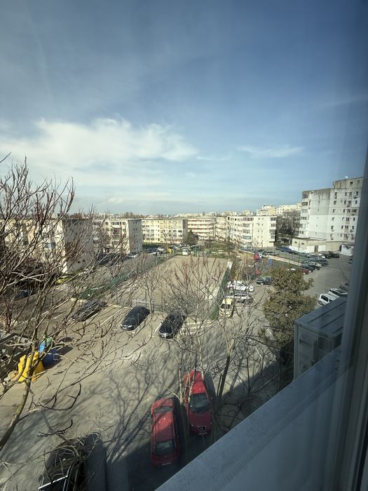 Apartament 3 camere, semidecomandat