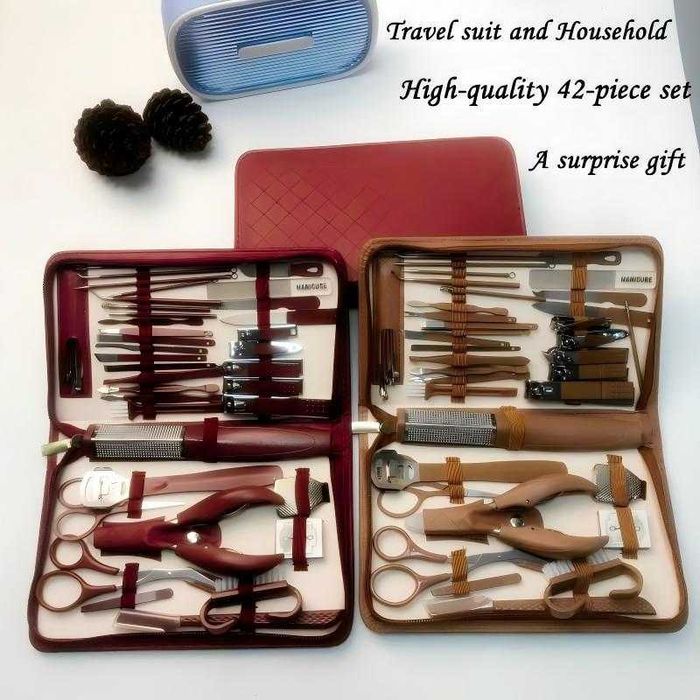 Косметичка 42 предмета набор
