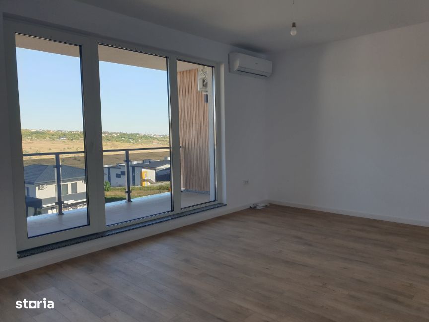 IASI-REDIU –Apartament cu 3 camere ultramodern- suprafata vitrata mare