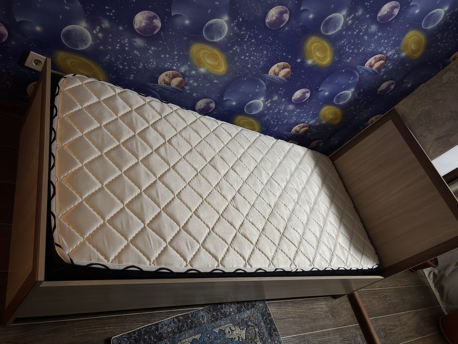 Продам кровать бу