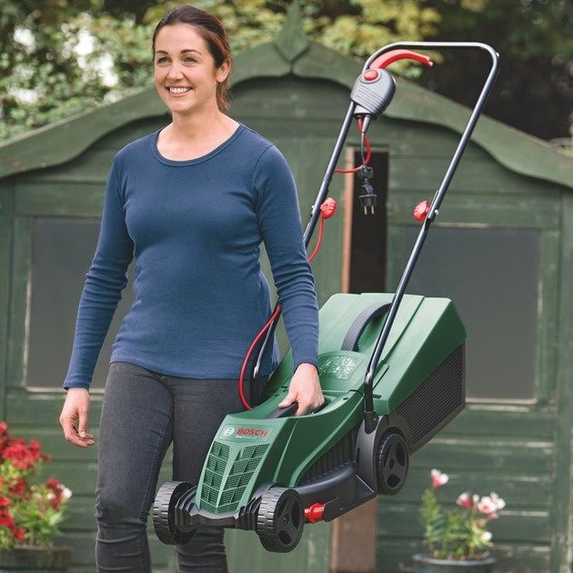 Электрическая газонокосилка  Bosch Rotak 32-205