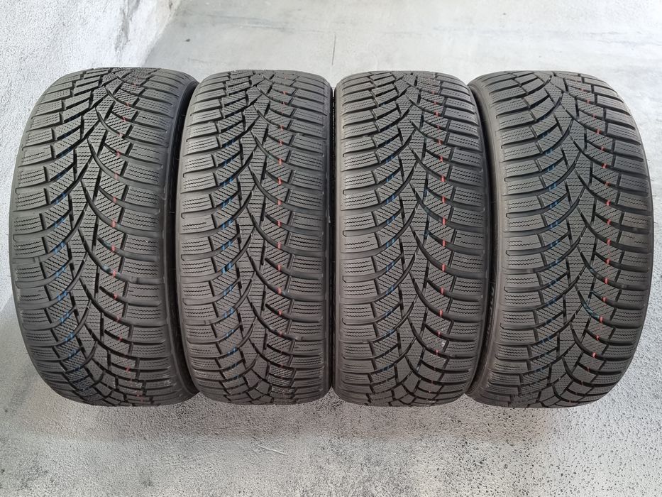 215/40/16 Toyo 4Броя: 330лв 7.5мм като Нови