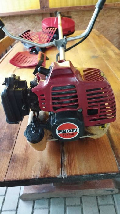 Бензиновая мотокоса